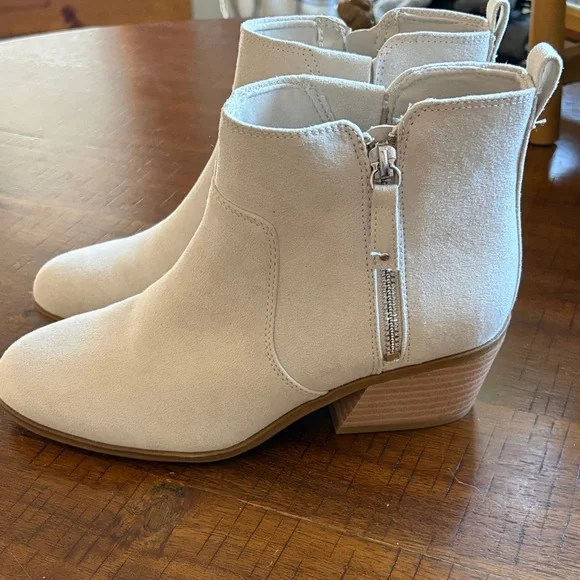 Dr. Scholl's Women's Ankle Boots in Light Beige/Gray - Picture 3 of 5
